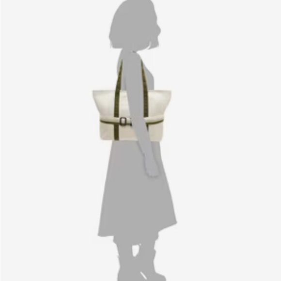 DSW Cream and Olive Tote Bag - Picture 3 of 7